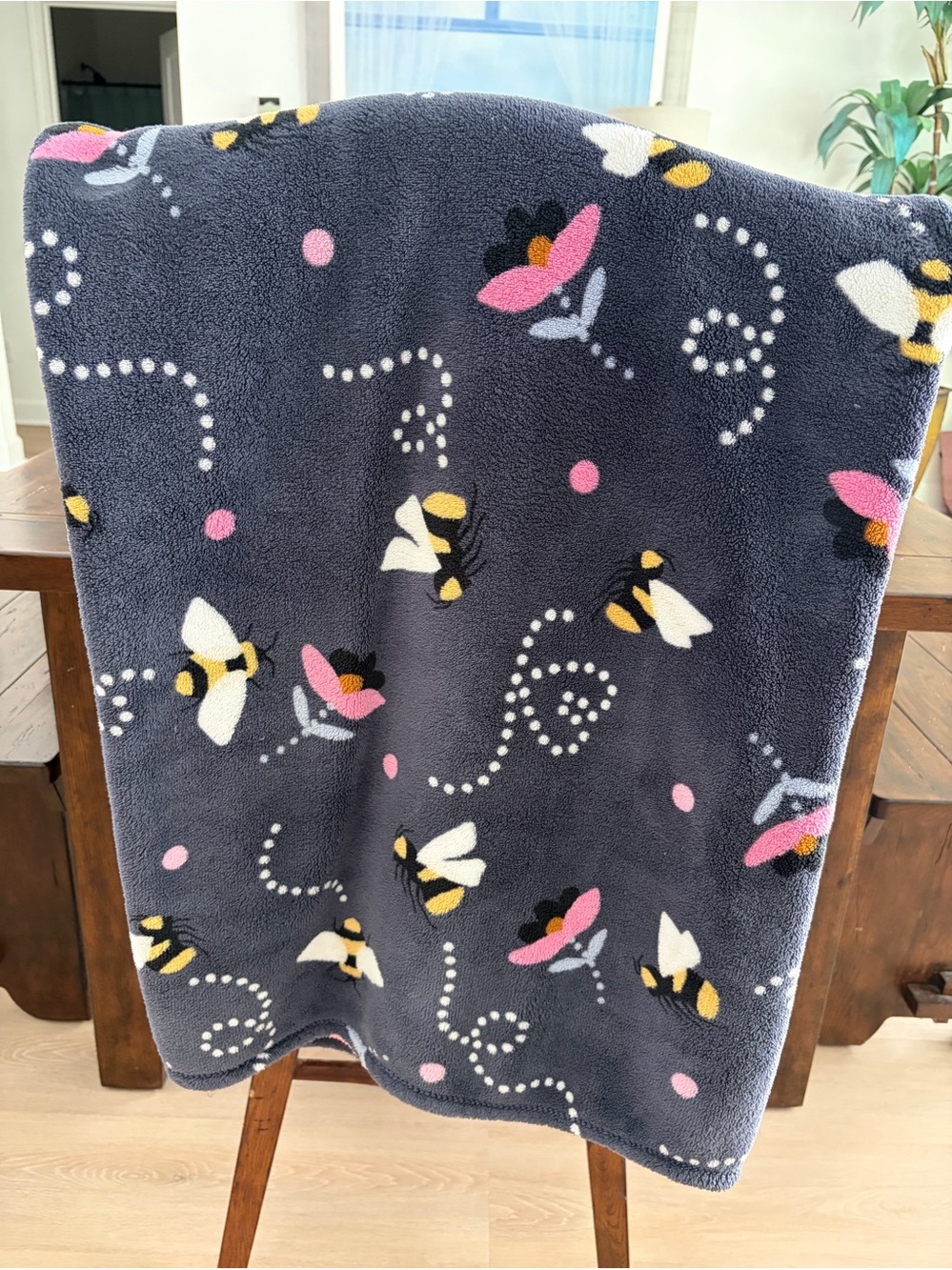 Vera Bradley Fleece Blanket in a RETIRED Floral/Bee Pattern